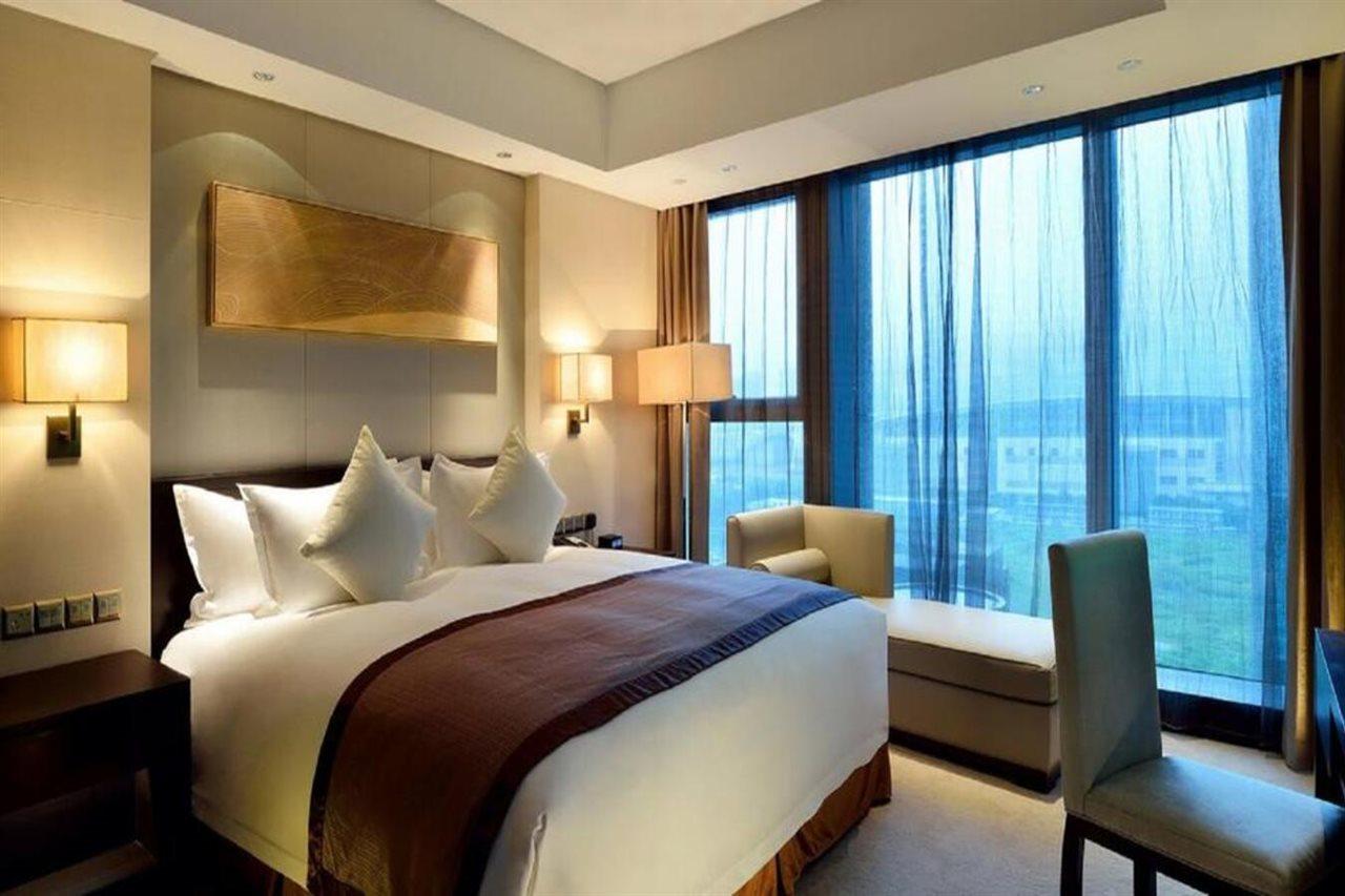 Howard Johnson Ifc Plaza Ningbo Eksteriør bilde
