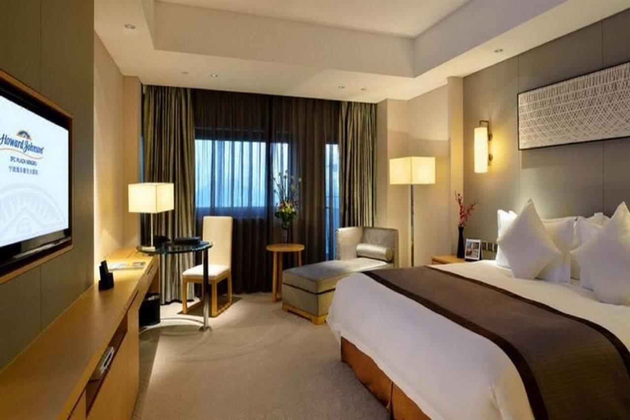 Howard Johnson Ifc Plaza Ningbo Eksteriør bilde