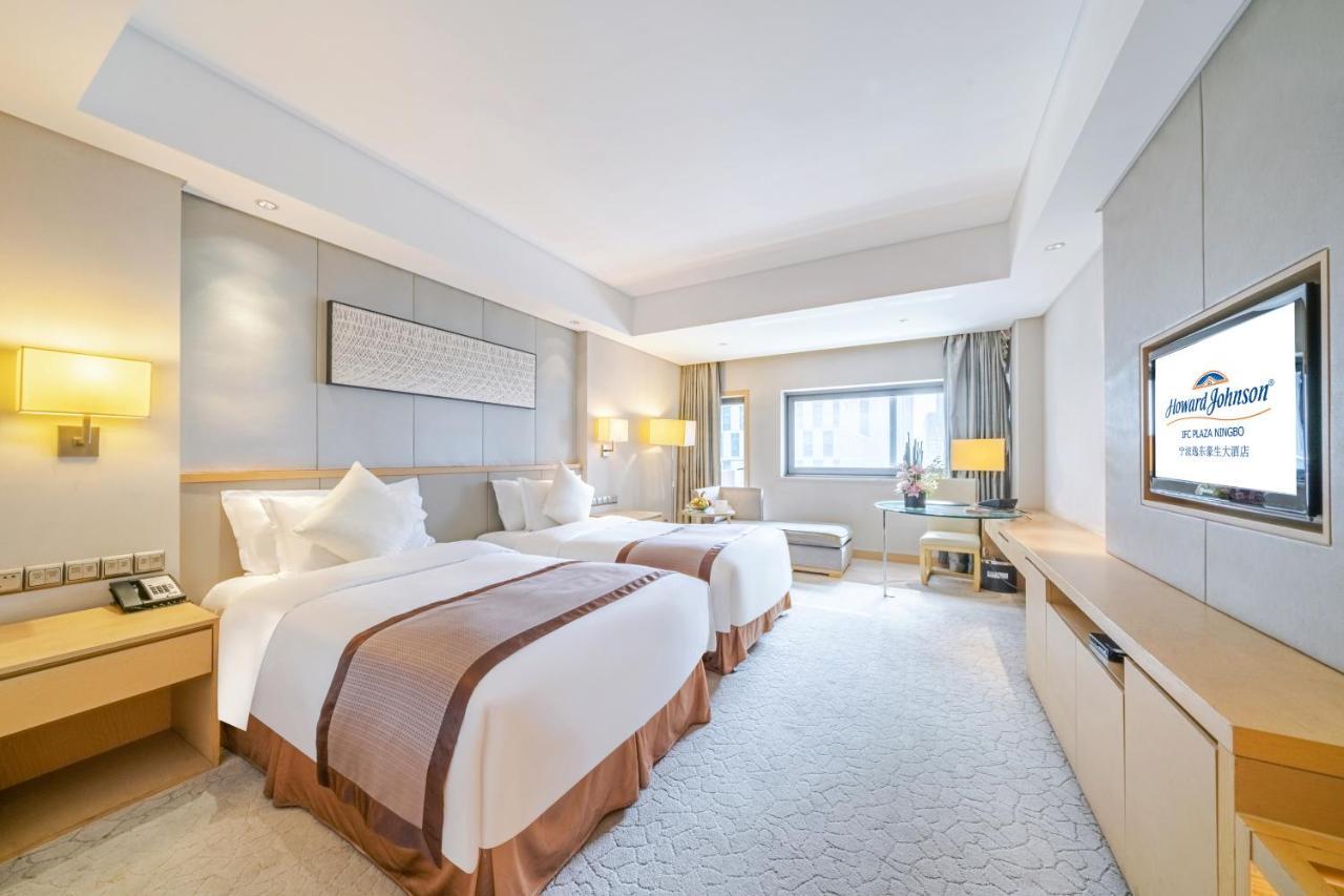 Howard Johnson Ifc Plaza Ningbo Eksteriør bilde
