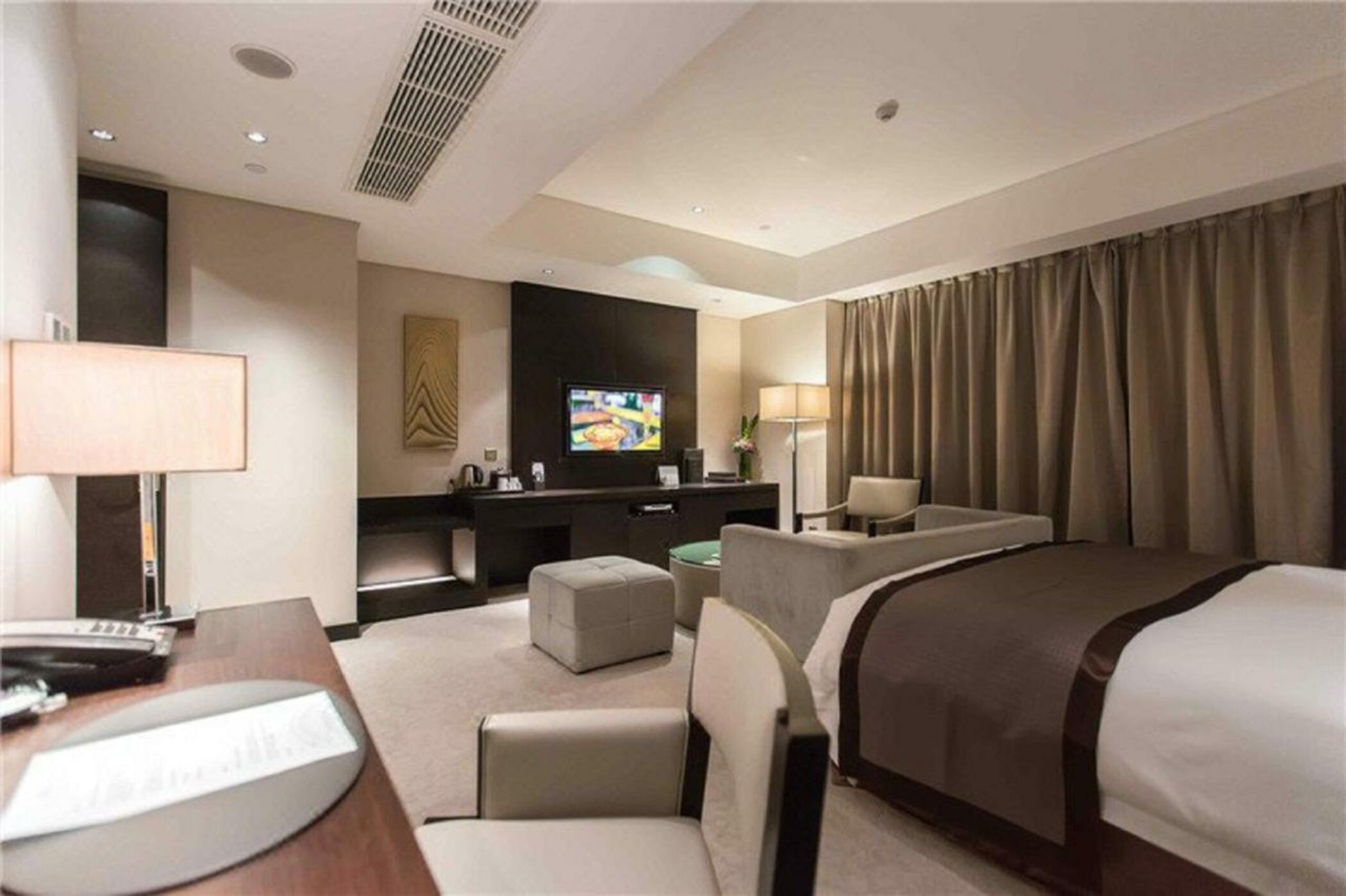 Howard Johnson Ifc Plaza Ningbo Eksteriør bilde