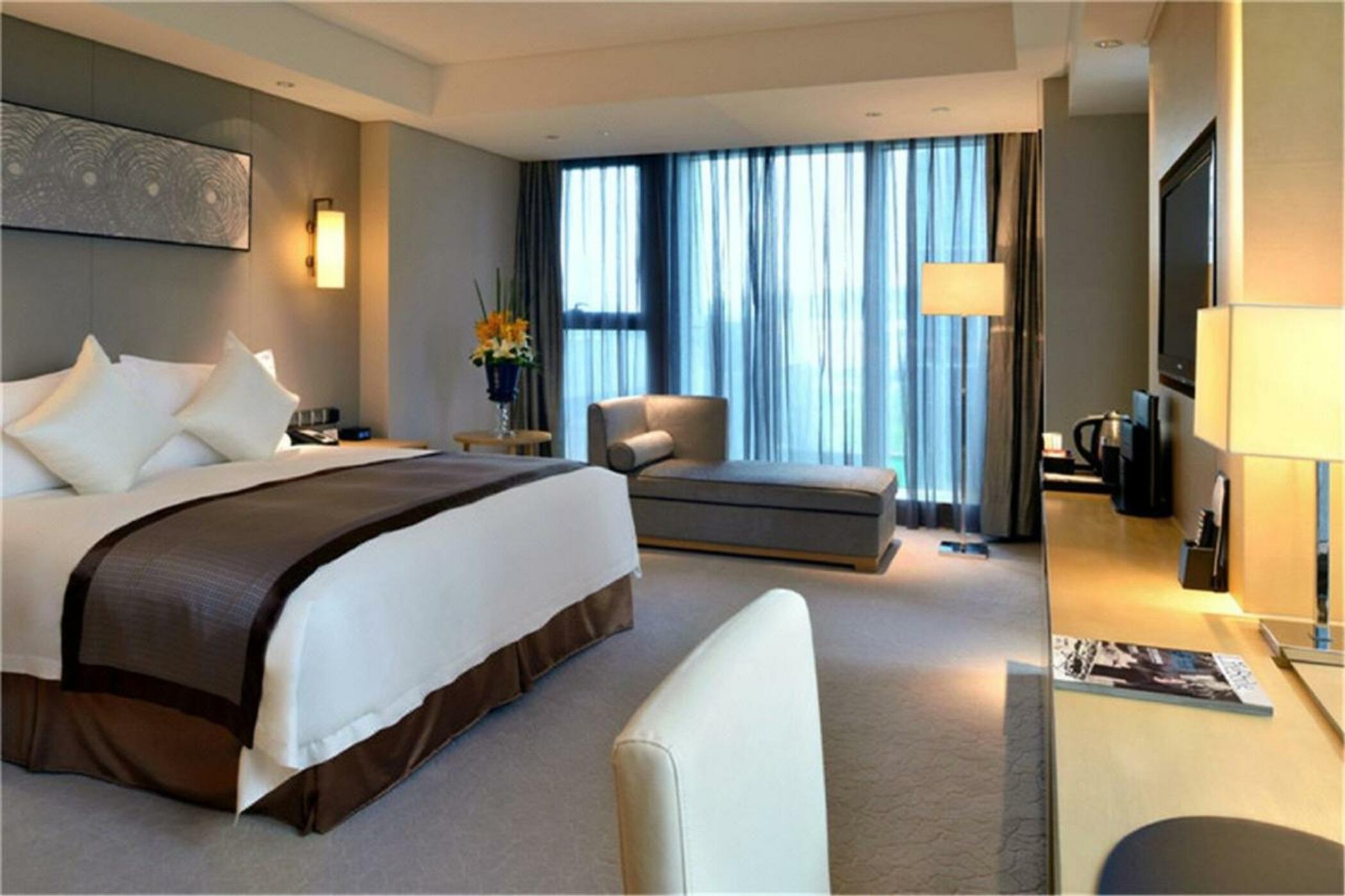 Howard Johnson Ifc Plaza Ningbo Eksteriør bilde