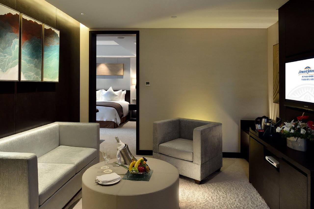 Howard Johnson Ifc Plaza Ningbo Eksteriør bilde