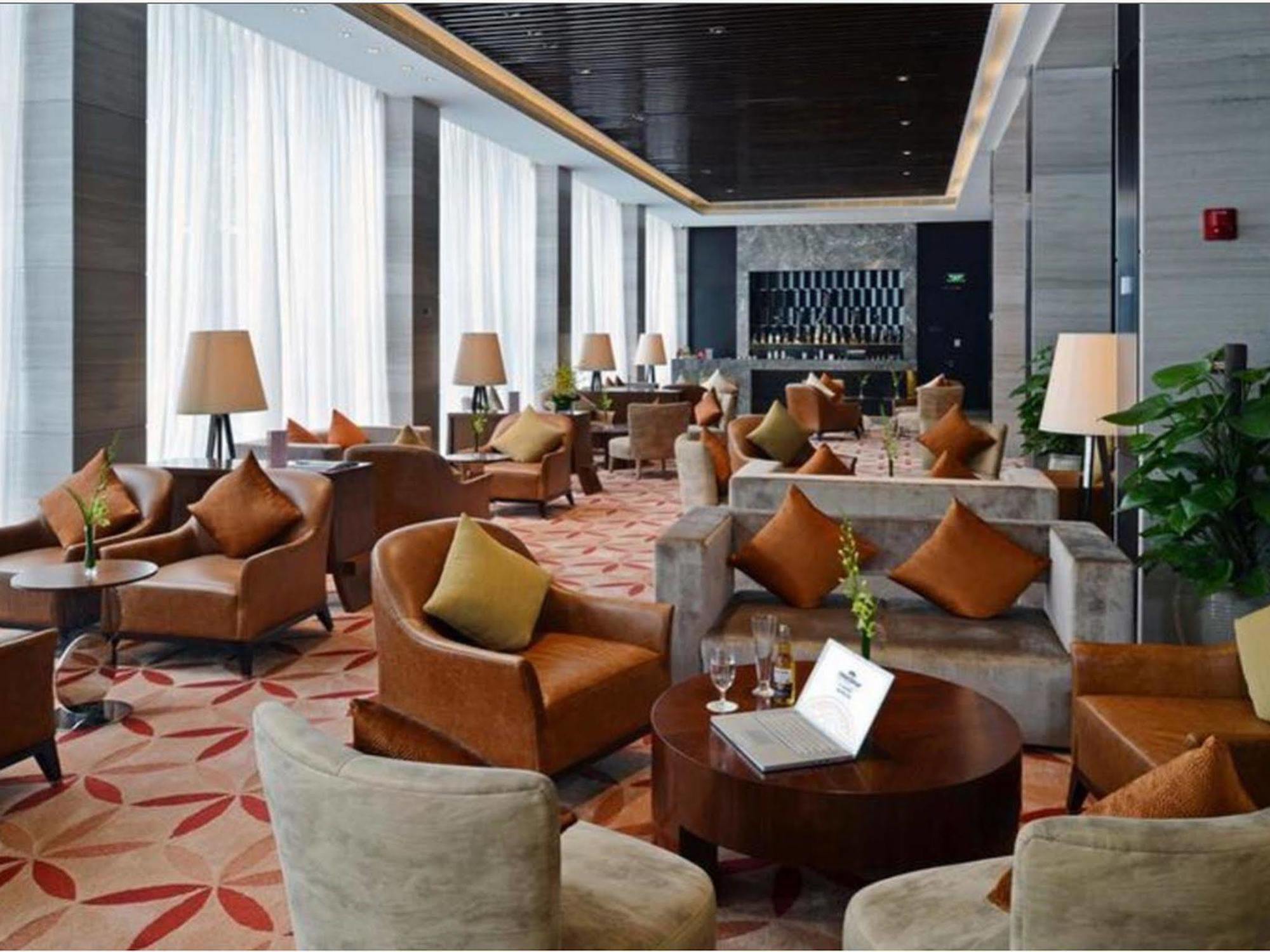 Howard Johnson Ifc Plaza Ningbo Eksteriør bilde